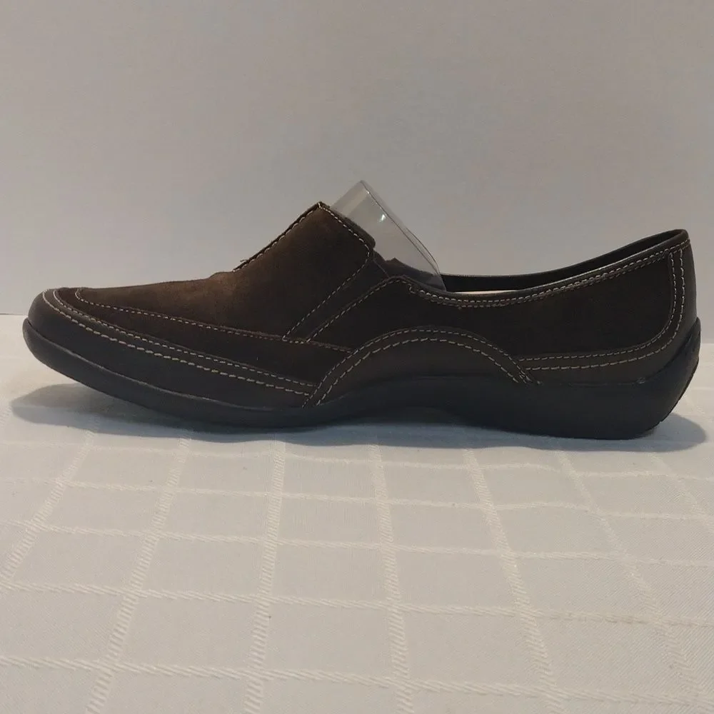 NIB Array Hickory Brown Slip-On Shoes! CONSIGNMENT!